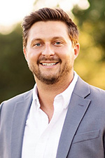Dan Carson Headshot