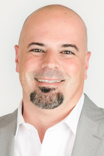 Eric Winzer Headshot